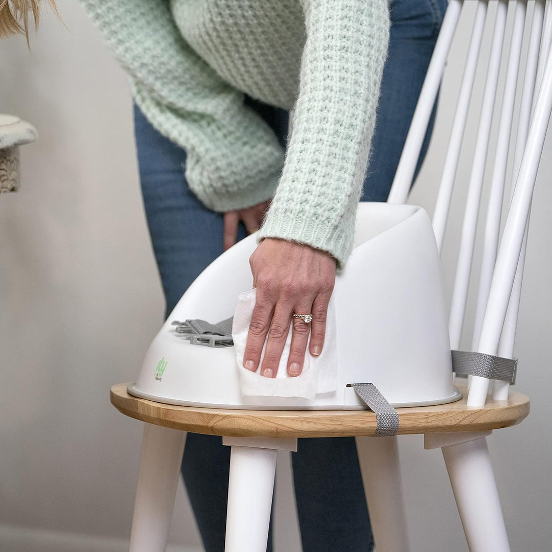Ity by Ingenuity, Simplicity Seat, Oat, Sitzerhöhung, leicht zu reinigen, mit Sicherheitsgurt, weich