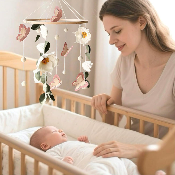 Hängedeko Blumen & Schmetterlinge aus Filz, Boho Mobile Deko mit Holzring, Wand- & Fensterdekoration