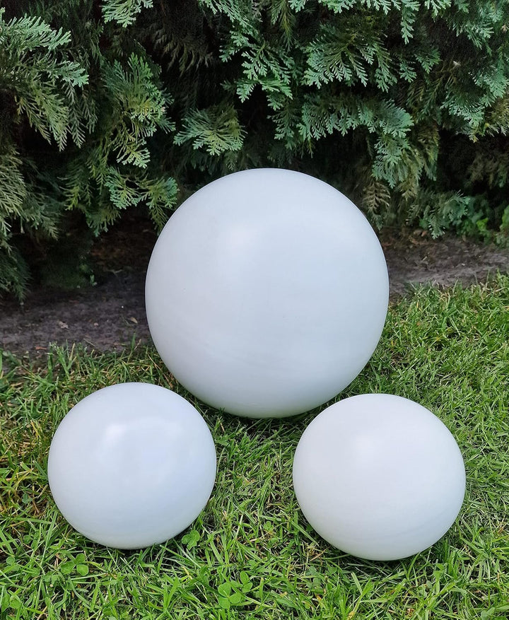 Dekokugel weiss matt 3er Set 40-20-20 cm aus Edelstahl Kugel Dekorationskugel Gartenkugel
