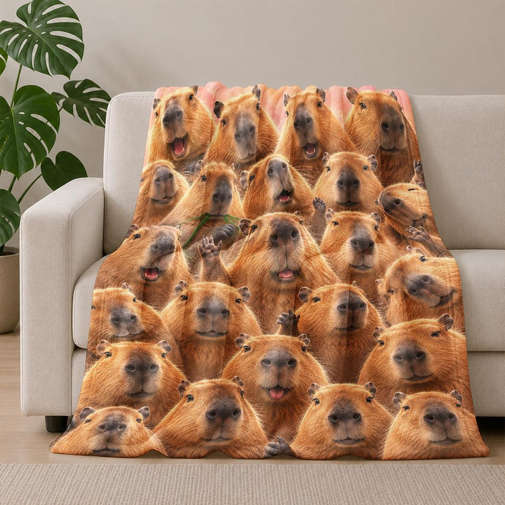 Capybara Collage Flanell Decke, Beliebte Kuscheldecke mit vielen Capybaras, Tierdecke als Geschenk,