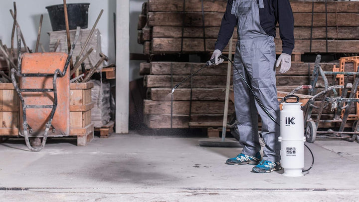 IK MULTI 12 - Drucksprüher Säurebeständig - Metallgriff - Sicherheitsventil - Schultergurt - 12L Beh