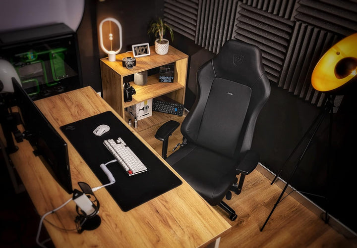 noblechairs Hero Black Edition Komfortable und Langlebige Gaming Stuhl mit Inklusive Kissen, Perfekt