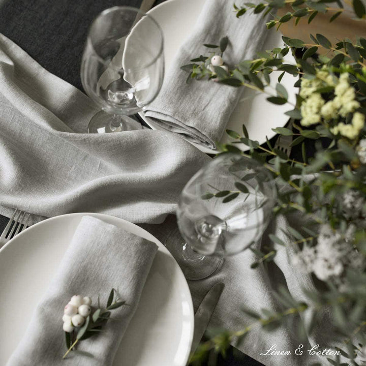Linen &amp; Cotton Tischläufer Stoff Tischband Tischdeko Hygge 100% Leinen, Hellgrau Grau (40 x 180 cm)