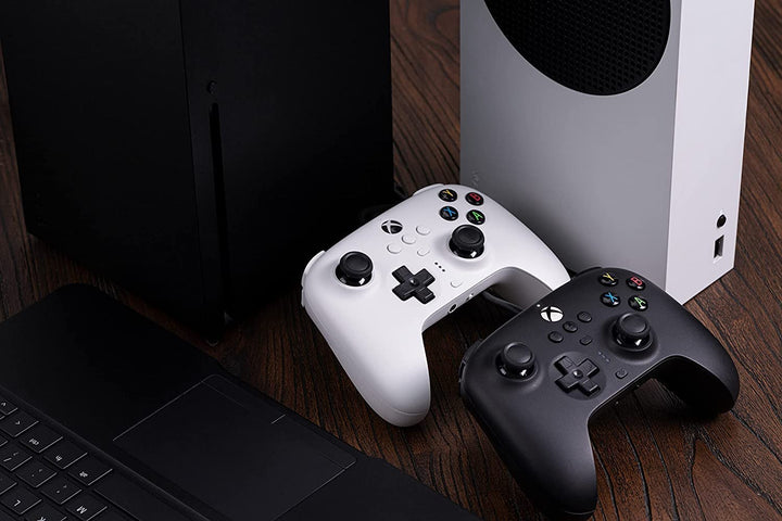 8bitdo Ultimate Wired Controller for Xbox Series X, Xbox Series S, Xbox One, Windows 10 & Windows 11