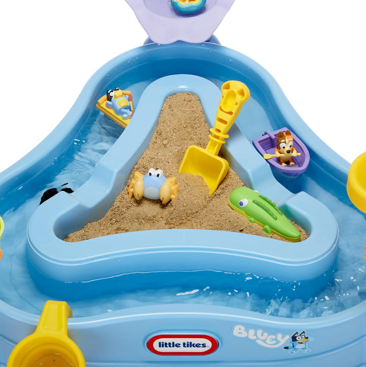 Little Tikes Bluey Wassertisch mit 6 Zubehörteilen Bluey Active Play für Jungen und Mädchen im Alter