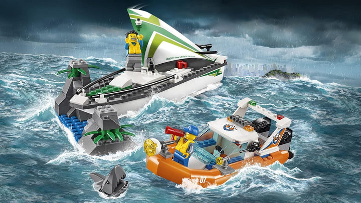 LEGO City 60168 - "Segelboot in Not Konstruktionsspiel, bunt