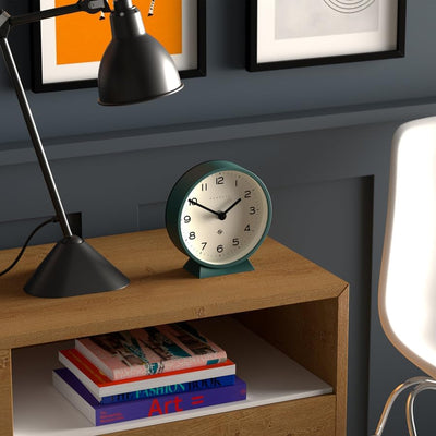 NEWGATE® M Mantel - Silent Sweep Kaminuhr - 'No Tick' - Moderne Kaminuhr - Kleine Uhr - Wohnzimmeruh