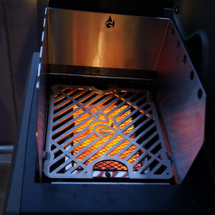 Grillrost.com Das Original Edelstahl Windschutz und Spiesshalter | für Napoleon kleine Sizzle Zone (