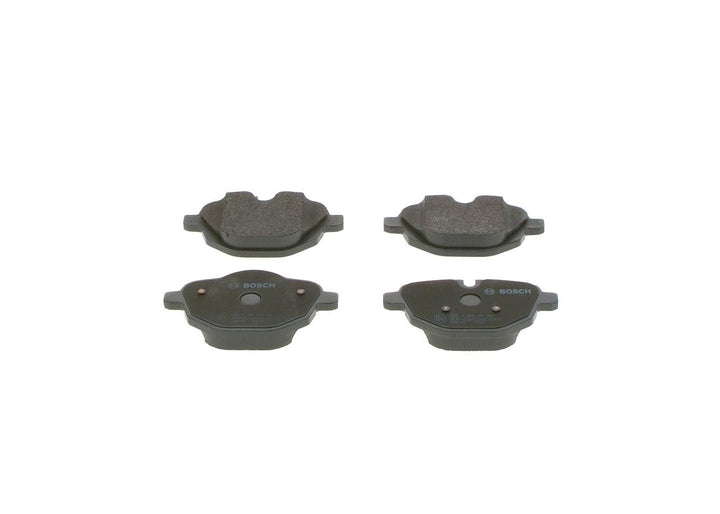 Bosch BP1354 Bremsbeläge - Hinterachse - ECE-R90 Zertifizierung - vier Bremsbeläge pro Set