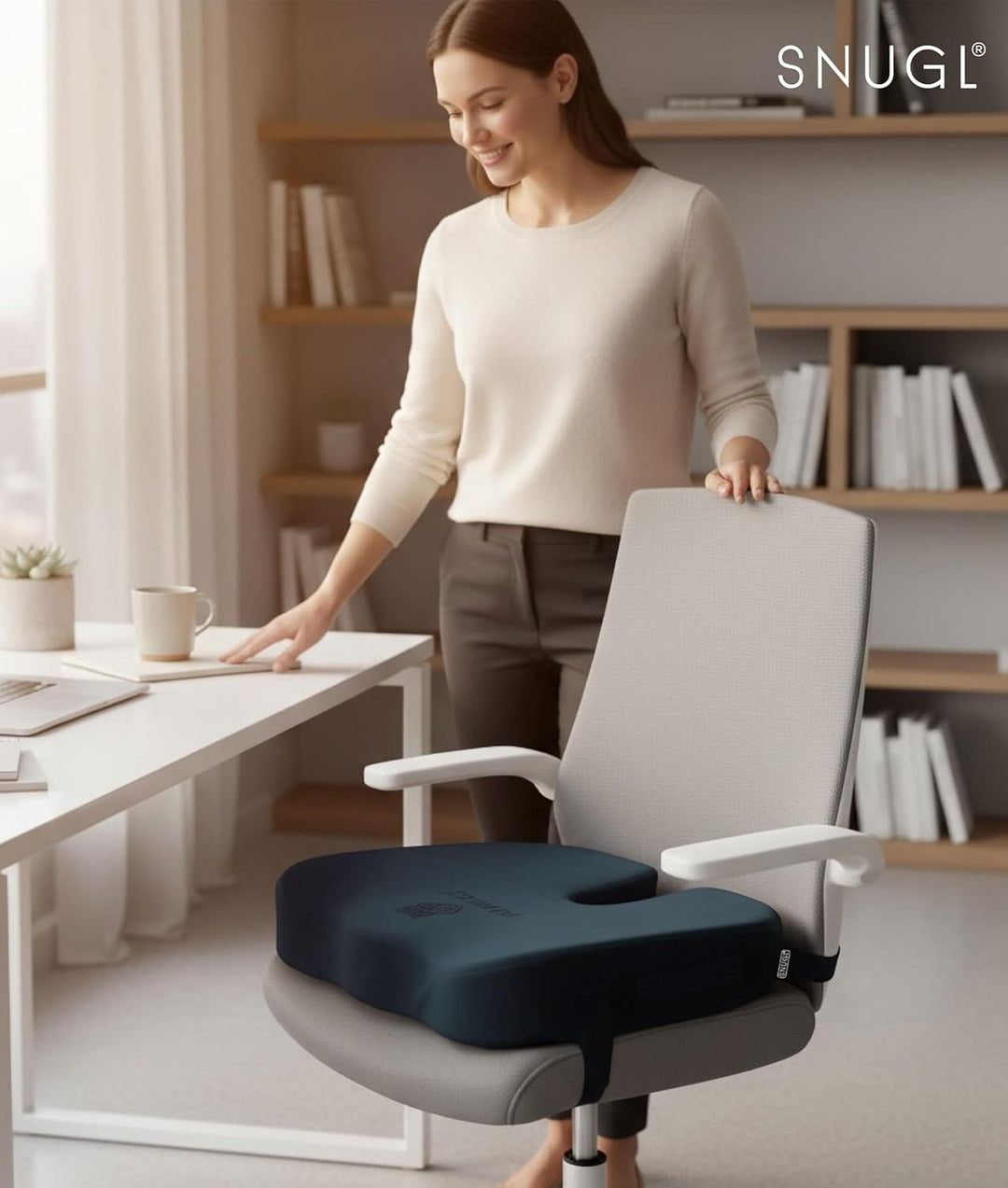 SNUGL Sitzkissen orthopädisch Memory Foam Steissbeinkissen | Stuhlkissen gegen Rückenschmerzen | Erg