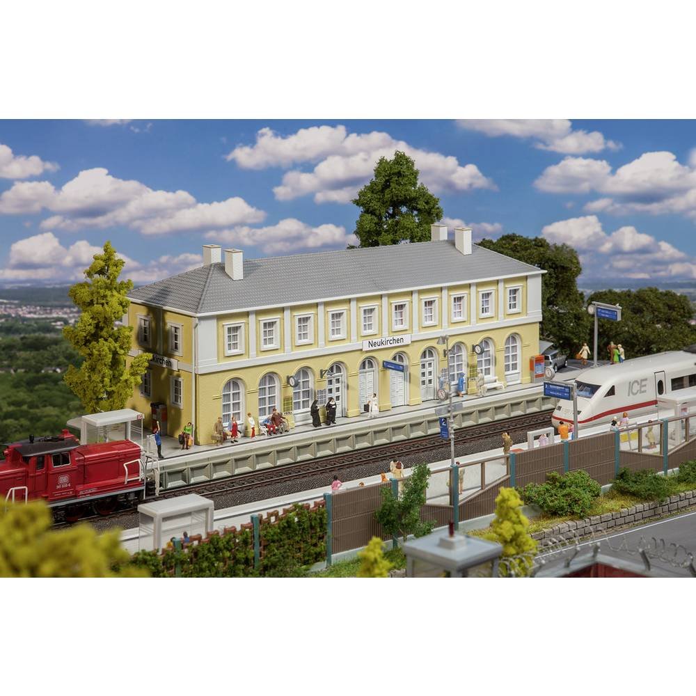 Faller F110119 Bahnhof, Keine Angaben