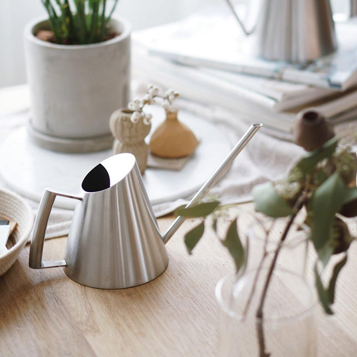 Gorgeri 1500ml Edelstahl Giesskanne, Metallgiesskanne, Topfpflanze-Blumen-Bewässerung auch für Indoo