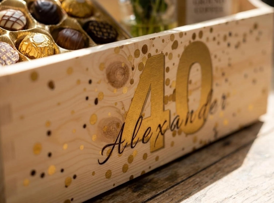 Pinus Personalisierte Werkzeugkiste aus Holz 34x18x20,5 cm - Holz Werkzeugkasten mit Griff, personal