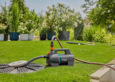 Gardena Gartenpumpe 4300 Silent: Sehr leise Bewässerungspumpe mit innovativem Gehäuse, Fördermenge 4