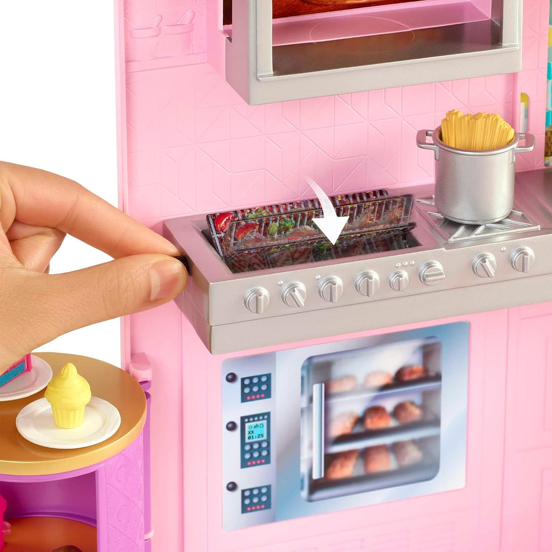 Barbie HGP59 - Cook'n Grill Restaurant Spielset, mit Köchin Puppe, Freundin und kleinem Mädchen, auf