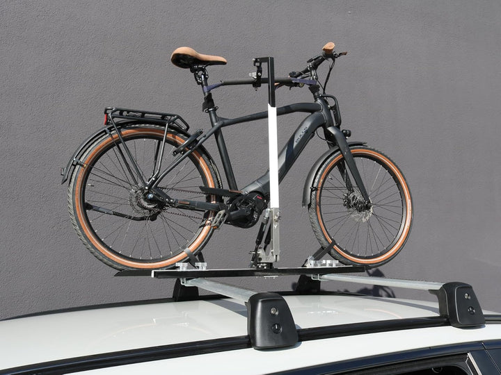 PENDER ebikelifter - müheloses Heben von Ebikes auf Autodächer
