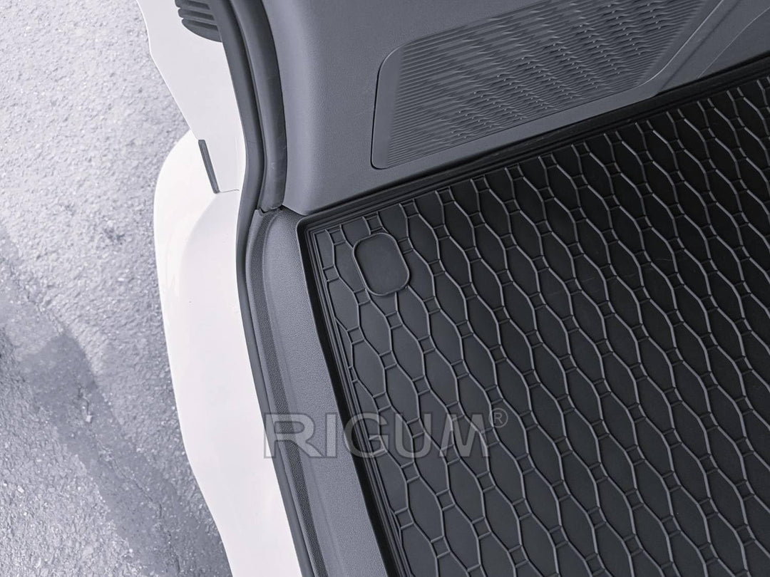 Gummi Kofferraummatte passend für Ford Transit Custom L2 ab 2024/für VW T7 Caravelle L2 ab 2025 (Lan