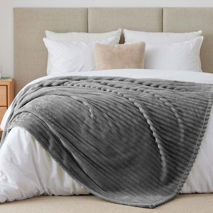 BEDELITE Fleece-Überwurfdecke für Couch–300 g/m², weiche warme Flauschige Kingsize-Decke, dekorative