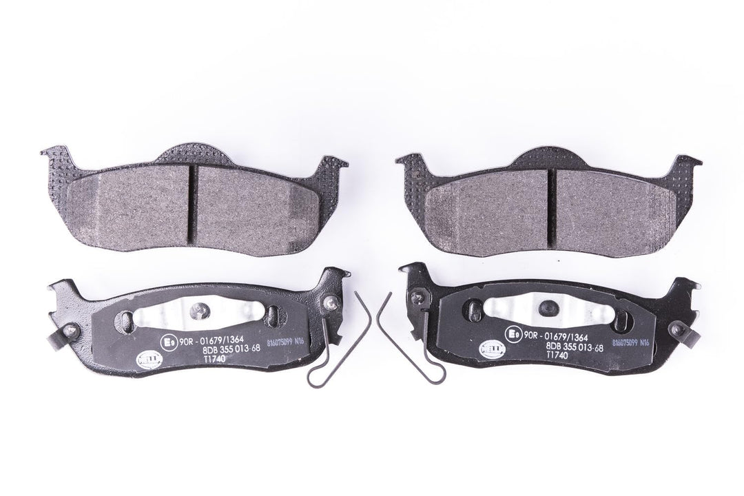 HELLA PAGID 8DB 355 013-681 Bremsbelagsatz - T1740 - Dicke/Stärke: 17.1mm - Bremssystem: Bosch - mit