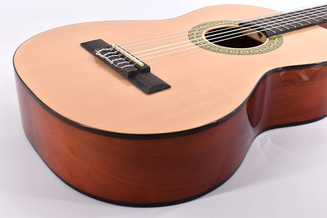 Voggy’s Kindergitarren-Set ¾ - Gitarre für Kinder ab 8 Jahren im Komplettset mit Zubehör auch geeign