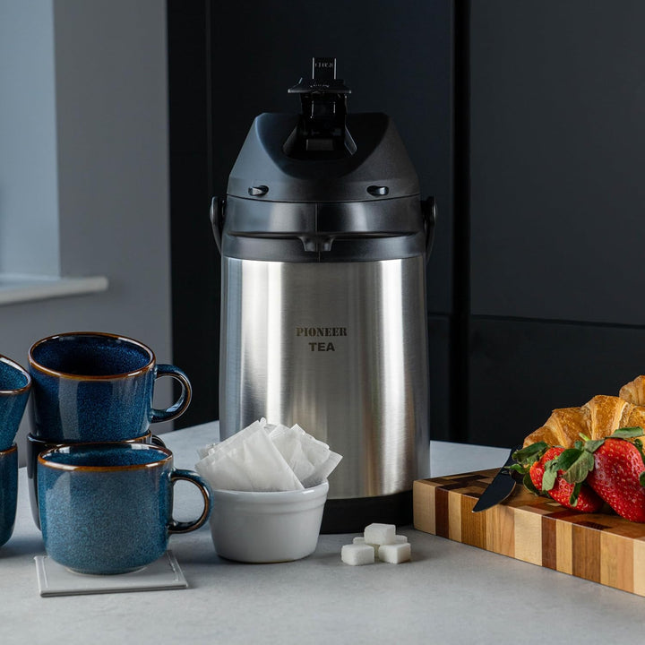 Pioneer Airpot Isolier-Pumpkanne, 3 Liters, Edelstahl-Getränkespender, Beschriftet mit 'TEA', Doppel