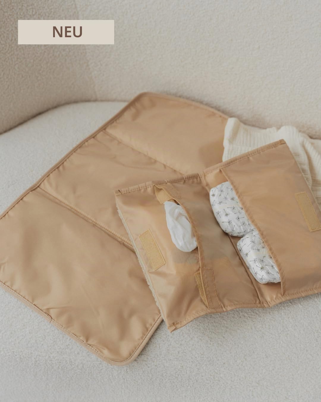 The Brand Wickeltasche Teddy Mom Bag Beige mit Wickelunterlage, Flaschenhalter, Kinderwagenbefestigu