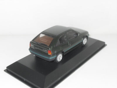 Minichamps 400045900 - Opel Kadett E, Massstab: 1:43, grün