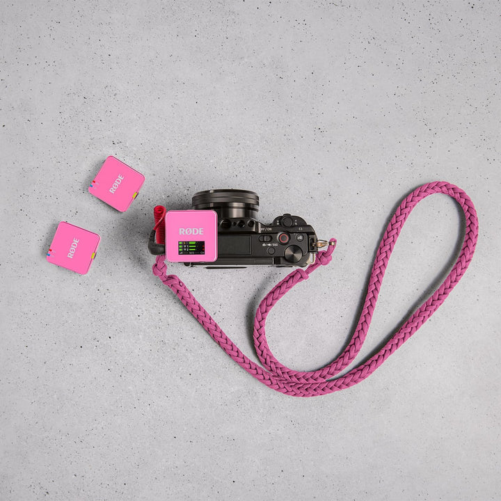 Rode Wireless GO Gen 3 Drahtloses 2-Kanal Mikrofon-Funksystem Pink mit Interview GO Handadapter Pink