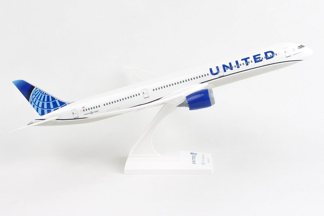 Skymarks United Airlines Boeing 787-10 &