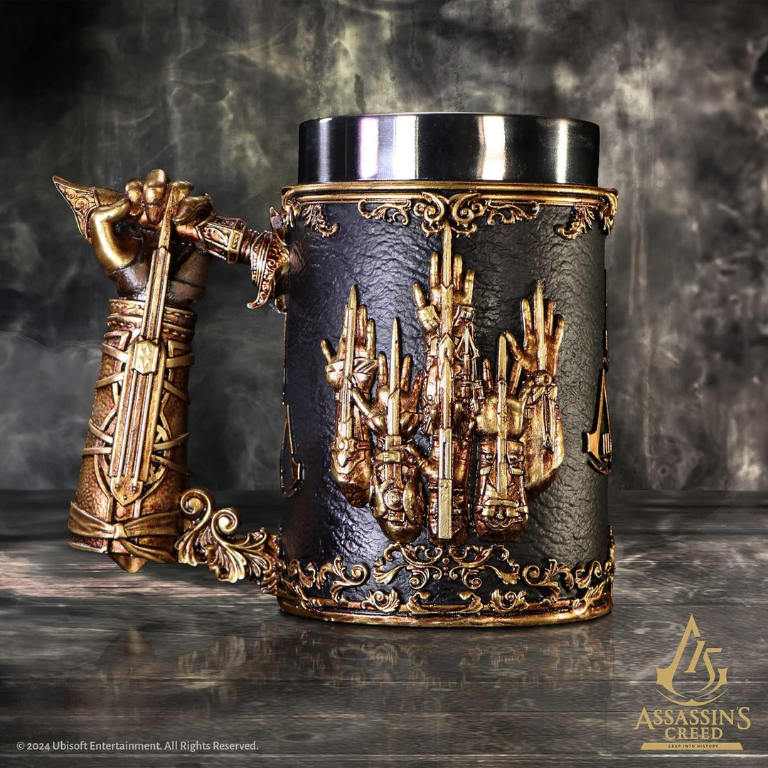 Nemesis Now Assassin's Creed Through The Ages Bierkrug, 15,5 cm, Harz, Schwarz/Gold, offizielles Ass