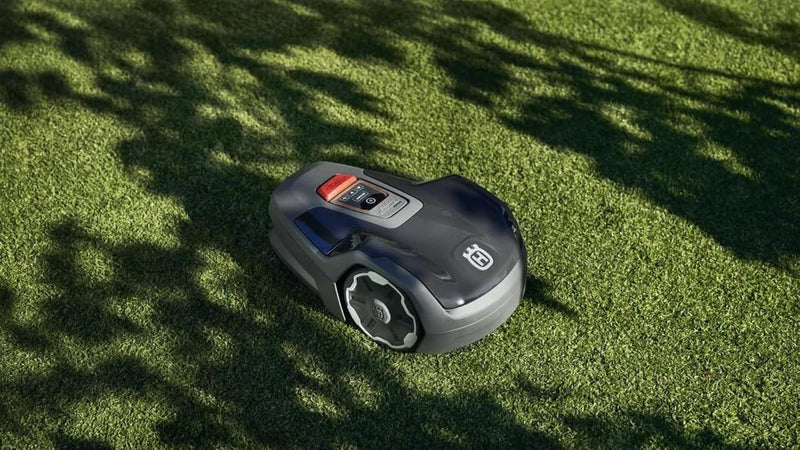 Husqvarna Automower Aspire R4 Rasenroboter für Rasenflächen bis 400m², App-gesteuert, optimiert für