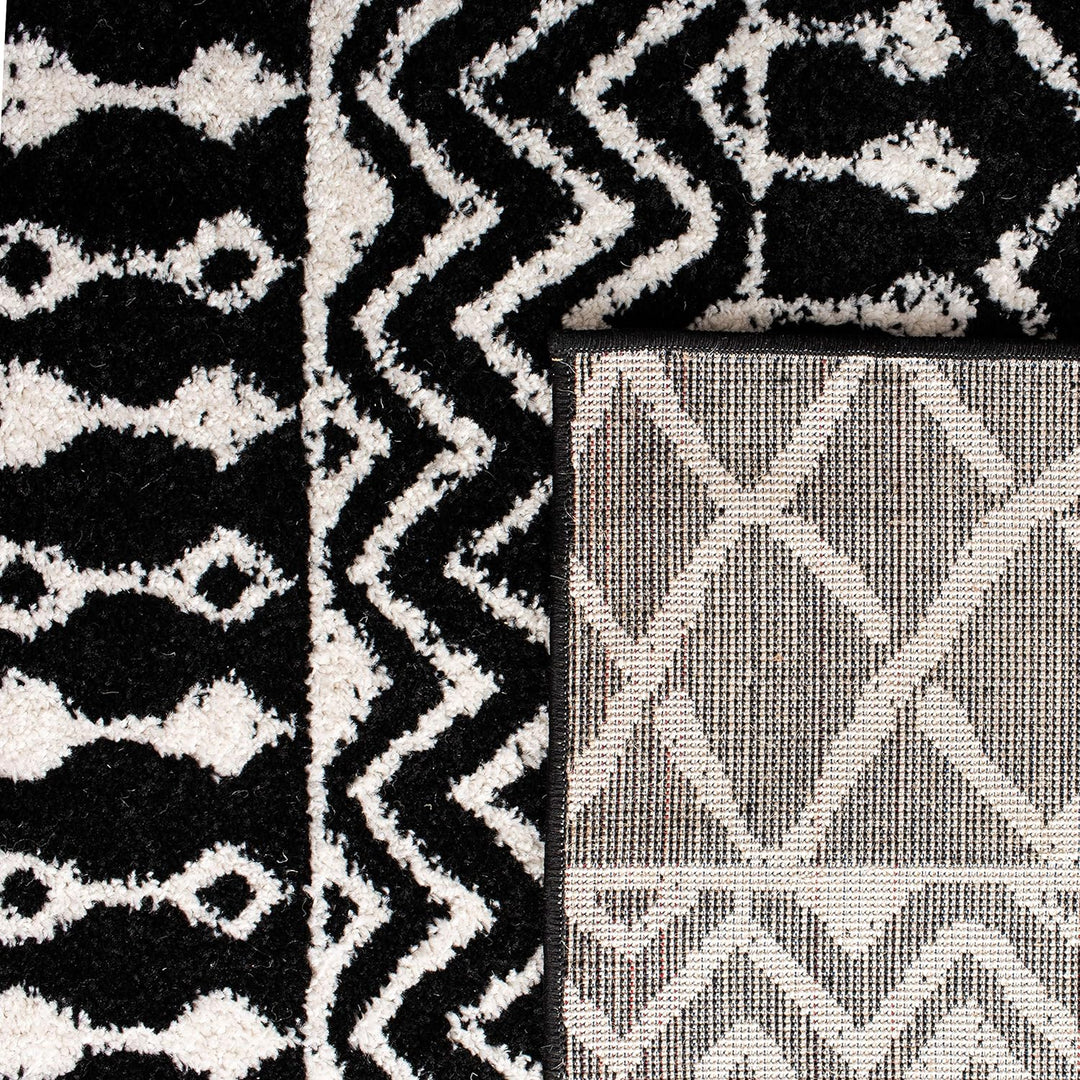 SAFAVIEH Boho Chic Teppich für Wohnzimmer, Esszimmer, Schlafzimmer - Tulum Collection, Kurzer Flor,