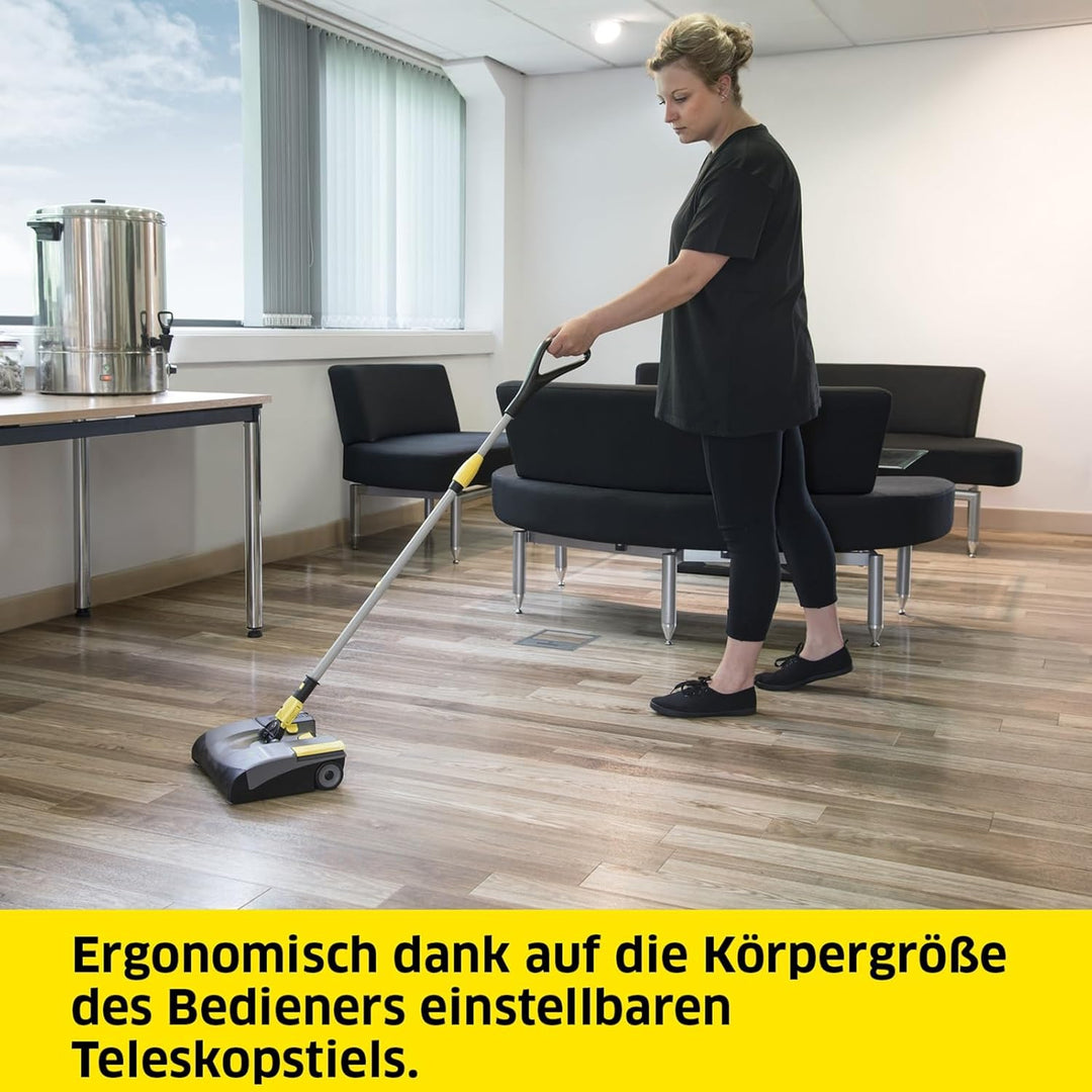 Kärcher Elektrobesen EB 30/1 Li-Ion, kabellos, für professionelle Anwender, auswechselbare Kehrwalze