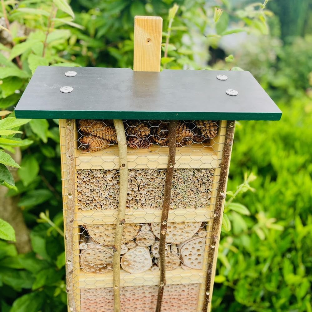 DARLUX handgefertigtes, hochwertiges Holz Insektenhotel XL Wildbienen-Nisthilfe Insektenhaus Natur/G
