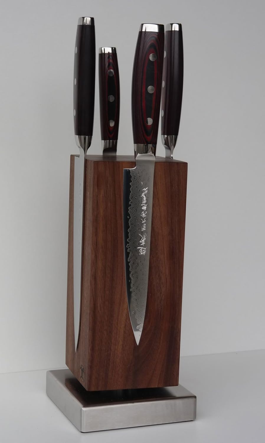 Blockwerk Magnet Messerblock"Monolith" Nussbaum + 4 Super Gou 161 Damastmesser + Messerschärfer MINO