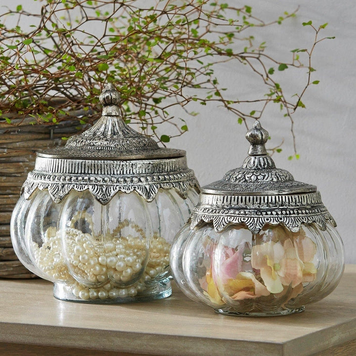 Loberon® Glasdosen 2er Set Madelon, Zwei Grössen, mundgeblasen, kunstvoll verzierte Deckel im Antik-
