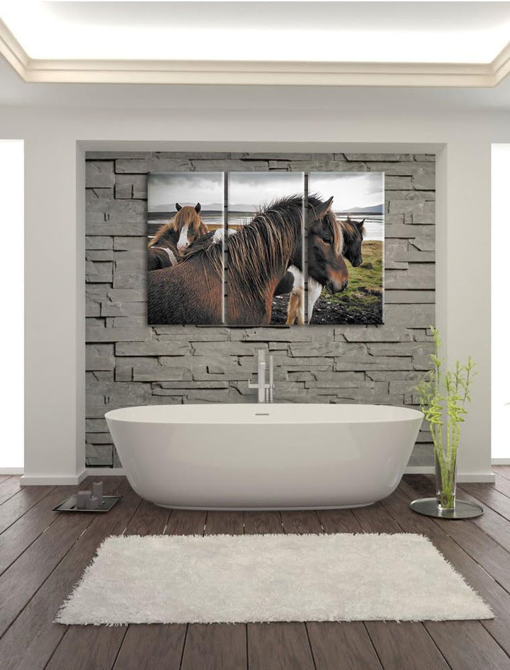 Pixxprint Herde aus schönen Wildpferden / 3-Teilig/Gesamtmass 120cm Leinwandbild bespannt auf Holzra