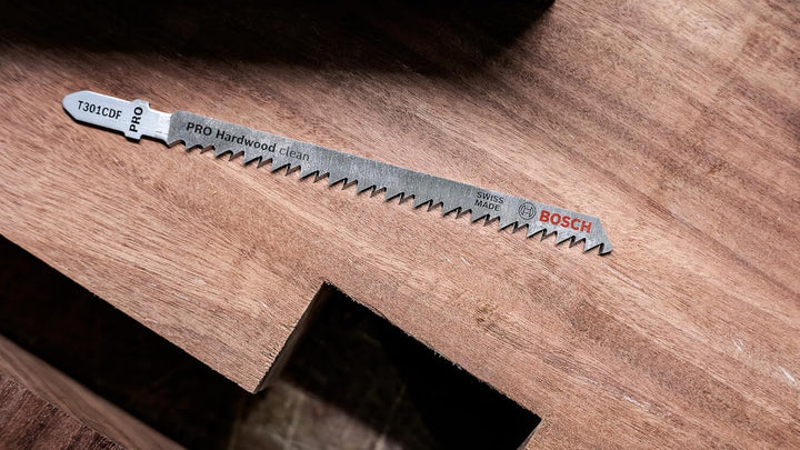 Bosch 5x Stichsägeblatt T 301 CDF Clean for Hard Wood (für hartes Holz, gerader Schnitt, Professiona