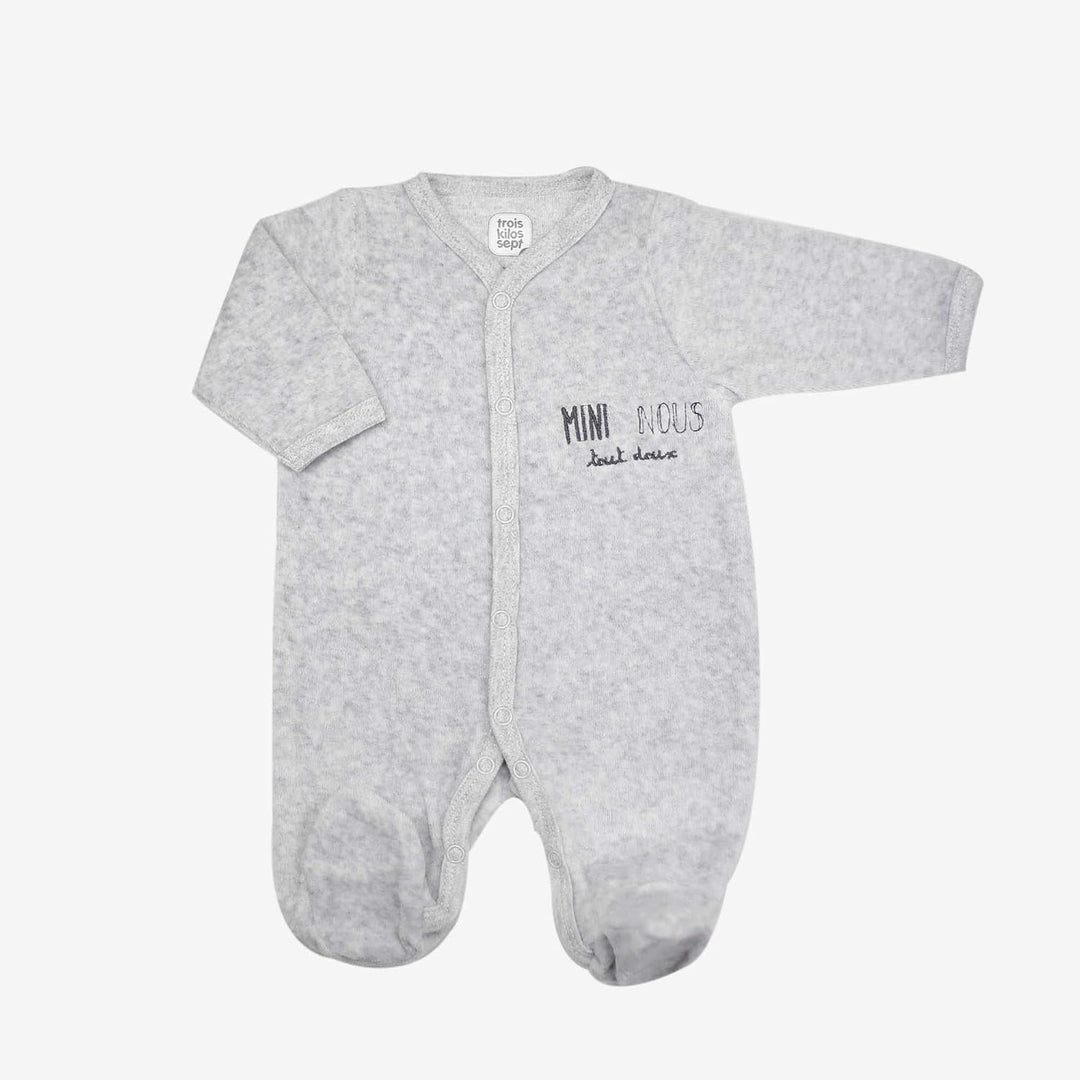 Trois Kilos Sept - Set zur Geburt, 6-teilig (Body, Mütze, Hausschuhe, Fäustchen, Tasche, Pyjama) – 0