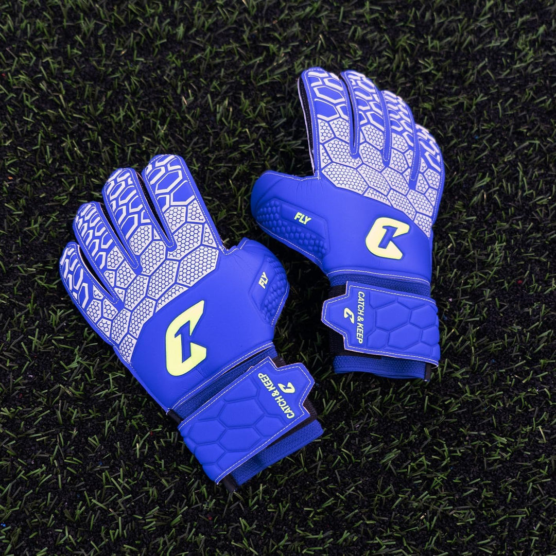 CATCH & KEEP Fly Kids Torwarthandschuhe – Premium Fussballhandschuhe für Kinder mit starkem, haltbar