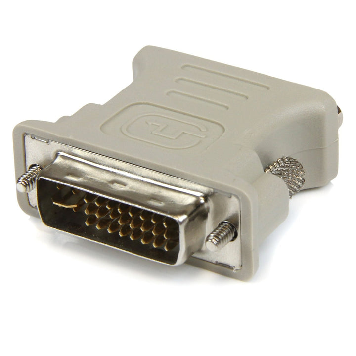 StarTech.com VGA auf DVI Monitor Adapter - St/Bu - Grau - VGA HD15 zu DVI-I Kupplung Beige, Beige