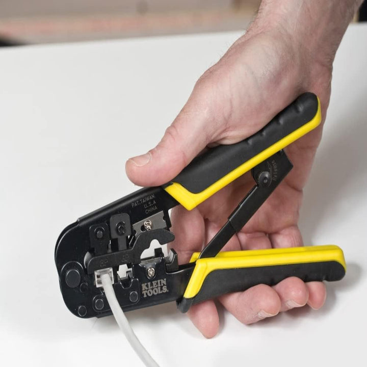 Clein Tools Crimpzange/Abisolierzange für RJ45, CAT5e, CAT6, CAT6A, VDV226-011-SEN Vorbereiten und V