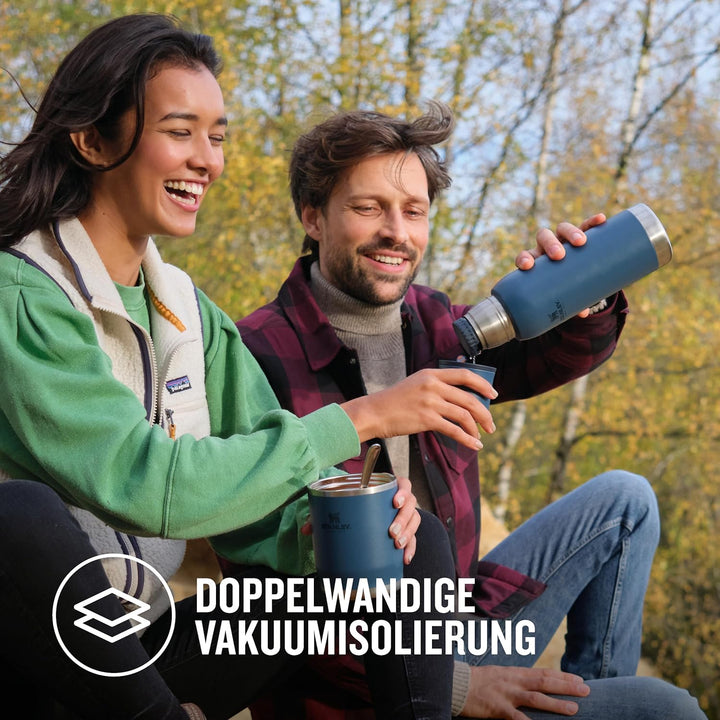 Stanley Adventure To-Go Thermosflasche 0.75L - 20 Stunden Heiss - 25 Stunden Kalt - Auslaufsicher -