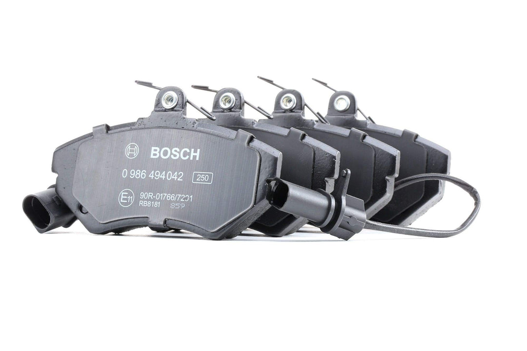 Bosch BP390 Bremsbeläge - Vorderachse - ECE-R90 Zertifizierung - vier Bremsbeläge pro Set