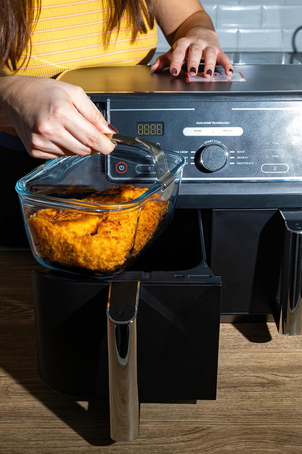 PYREX Ideal Air Fryer Glas-Backform 20 x 14 cm mit abnehmbarem Edelstahl-Clip-Griff für Dual-Korb-Lu