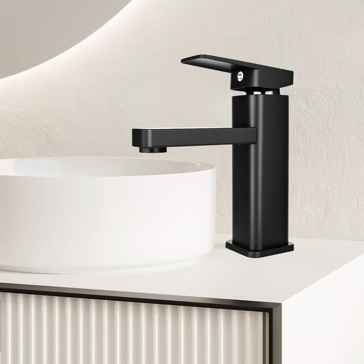 Wasserhahn Bad Waschtischarmatur Armatur Schwarz Waschtischmischer Warm und Kaltwasserhahn Einhebelm