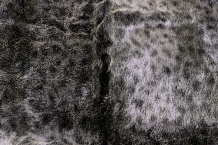 Wohnen & Accessoires GmbH & Co. KG Premium Felldecke Wildkatze grau 240x260cm Tagesdecke 240x260cm,
