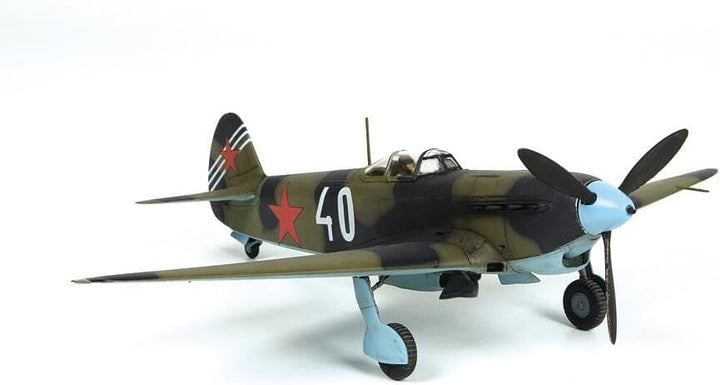 Zvezda 924837-1/48 YAK-7B - Massstab 1:48