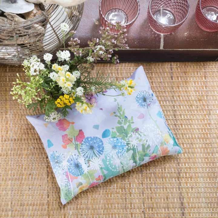 Salonloewe Rosina Wachtmeister Deko-KissBee Happy 21 x 26 cm, Wellness-Kissenbezug aus 100% Baumwoll