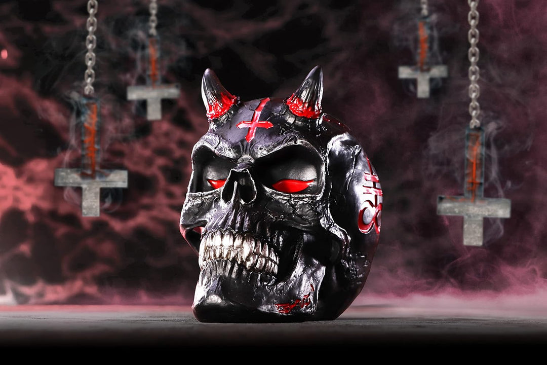 Nemesis Now James Ryman infernaler Totenkopf, Schwarz, 20 cm
